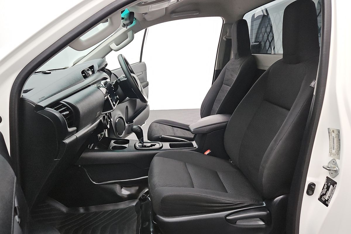 2020 Toyota Hilux SR GUN126R 4X4