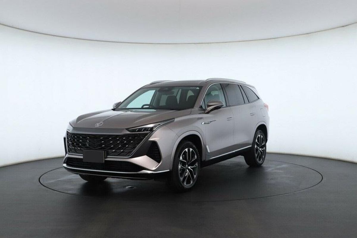 2025 MG QS Excite IS31