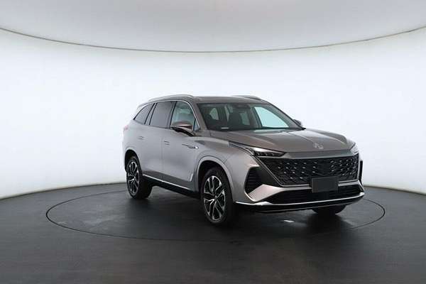 2025 MG QS Excite IS31