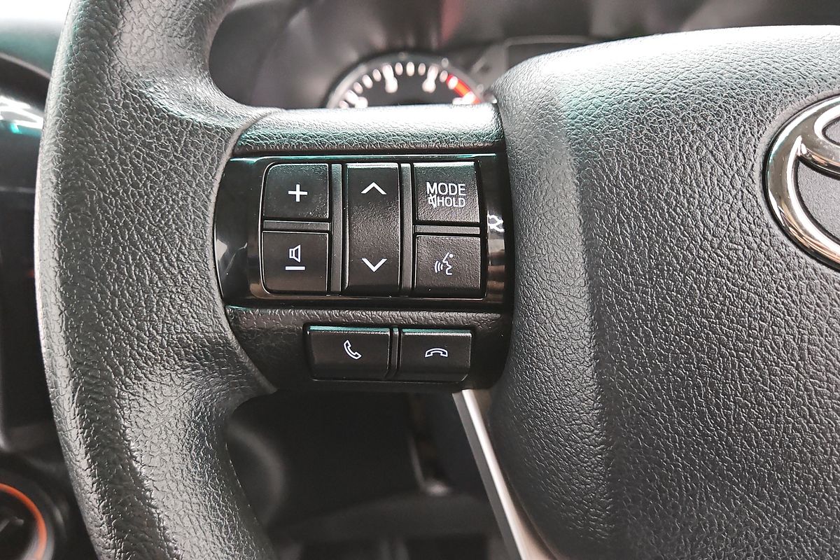 2020 Toyota Hilux SR GUN126R 4X4