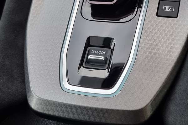 2025 Nissan QASHQAI N-DESIGN e-POWER J12