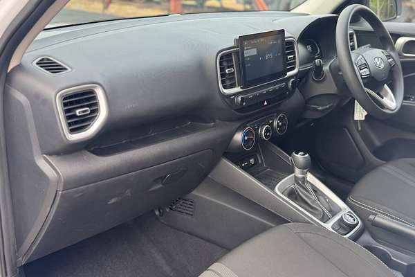 2023 Hyundai Venue Active QX.V5