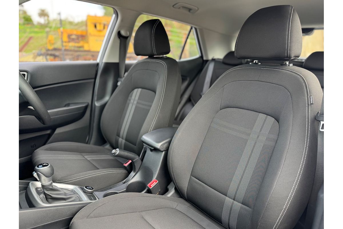 2023 Hyundai Venue Active QX.V5