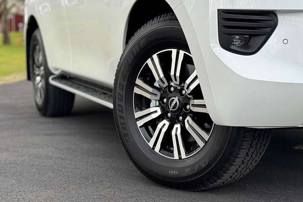 2024 Nissan Patrol Ti Y62