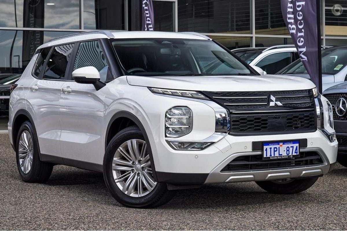 2022 Mitsubishi Outlander LS ZM