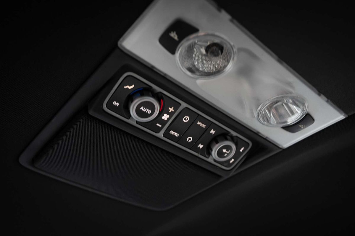 2011 Holden Special Vehicles Grange WM Series 3