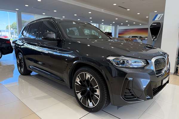 2022 BMW iX3 G08