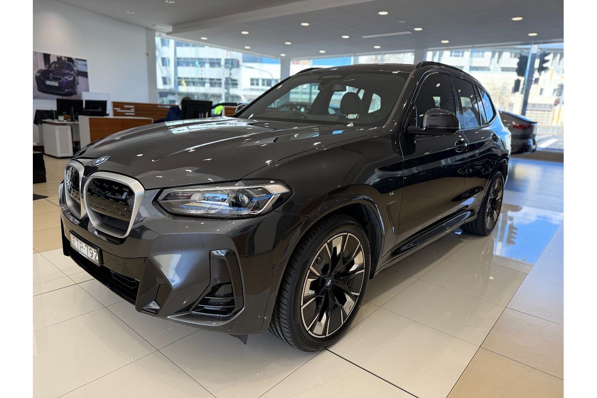 2022 BMW iX3 G08