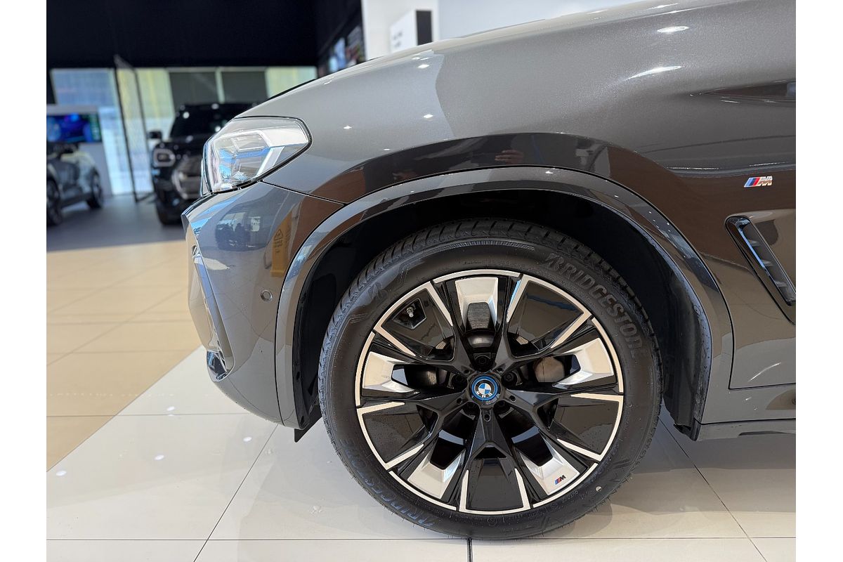 2022 BMW iX3 G08