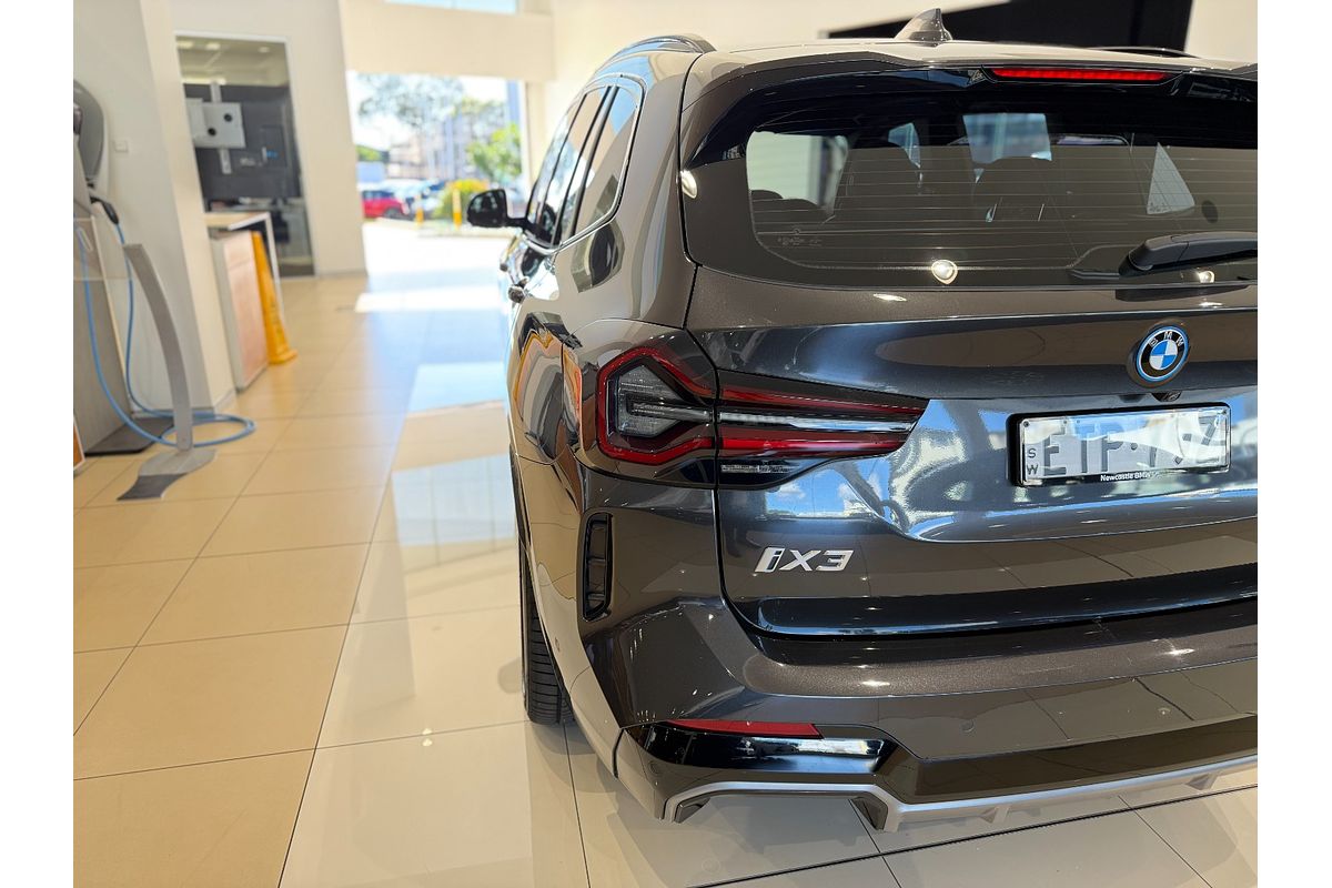 2022 BMW iX3 G08