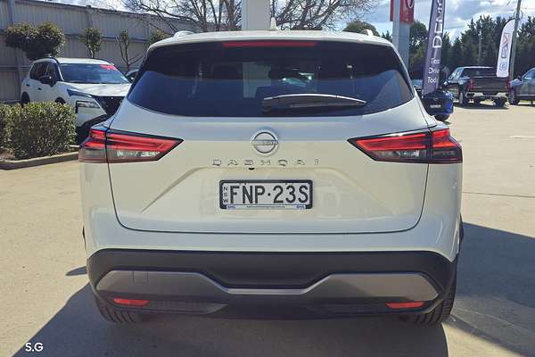 2024 Nissan QASHQAI Ti J12