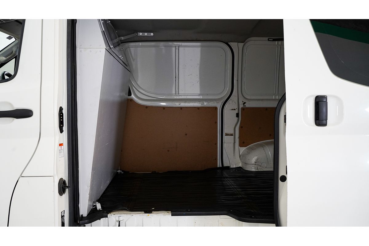 2022 Toyota Hiace GDH300R LWB