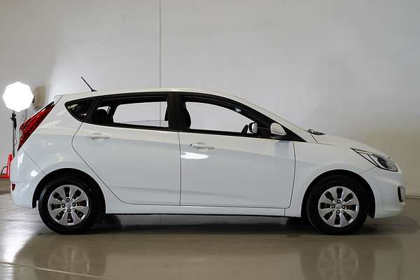 2016 Hyundai Accent Active RB4