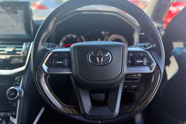 2023 Toyota Landcruiser VX FJA300R