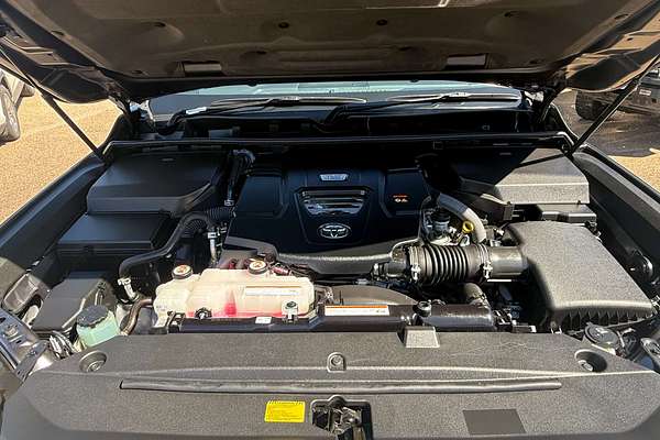 2023 Toyota Landcruiser VX FJA300R