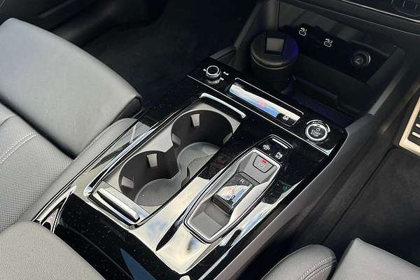 2025 Audi Q6 e-tron GF