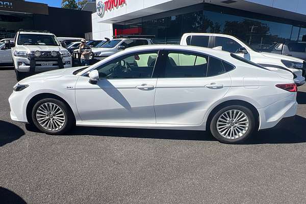 2024 Toyota Camry Ascent AXVH70R