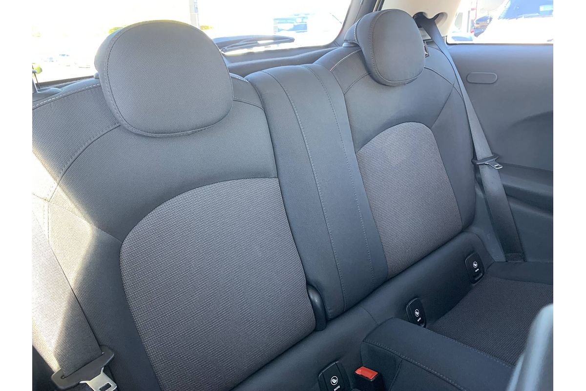2014 MINI Hatch Cooper F56
