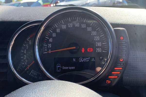 2014 MINI Hatch Cooper F56