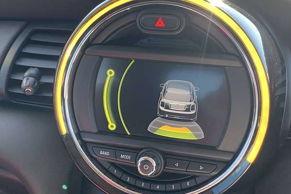 2014 MINI Hatch Cooper F56