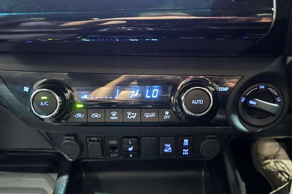 2021 Toyota Hilux SR5 GUN126R 4X4