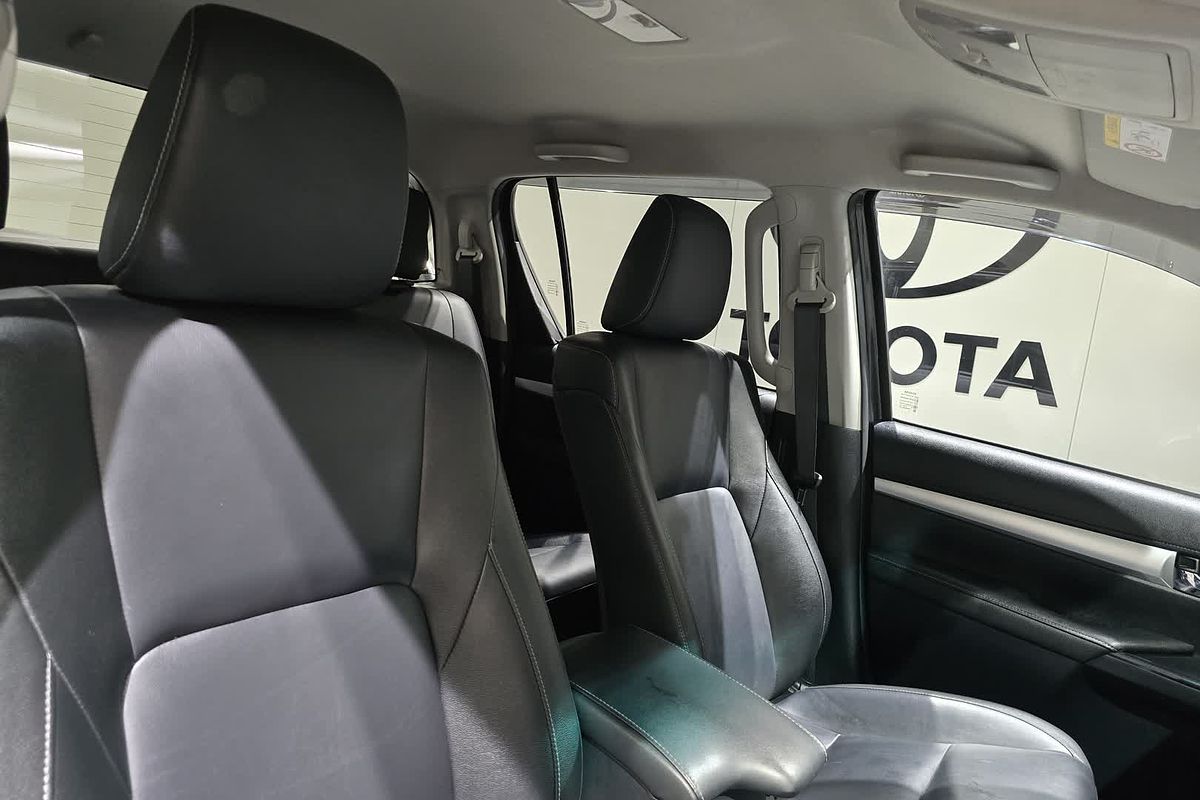 2021 Toyota Hilux SR5 GUN126R 4X4