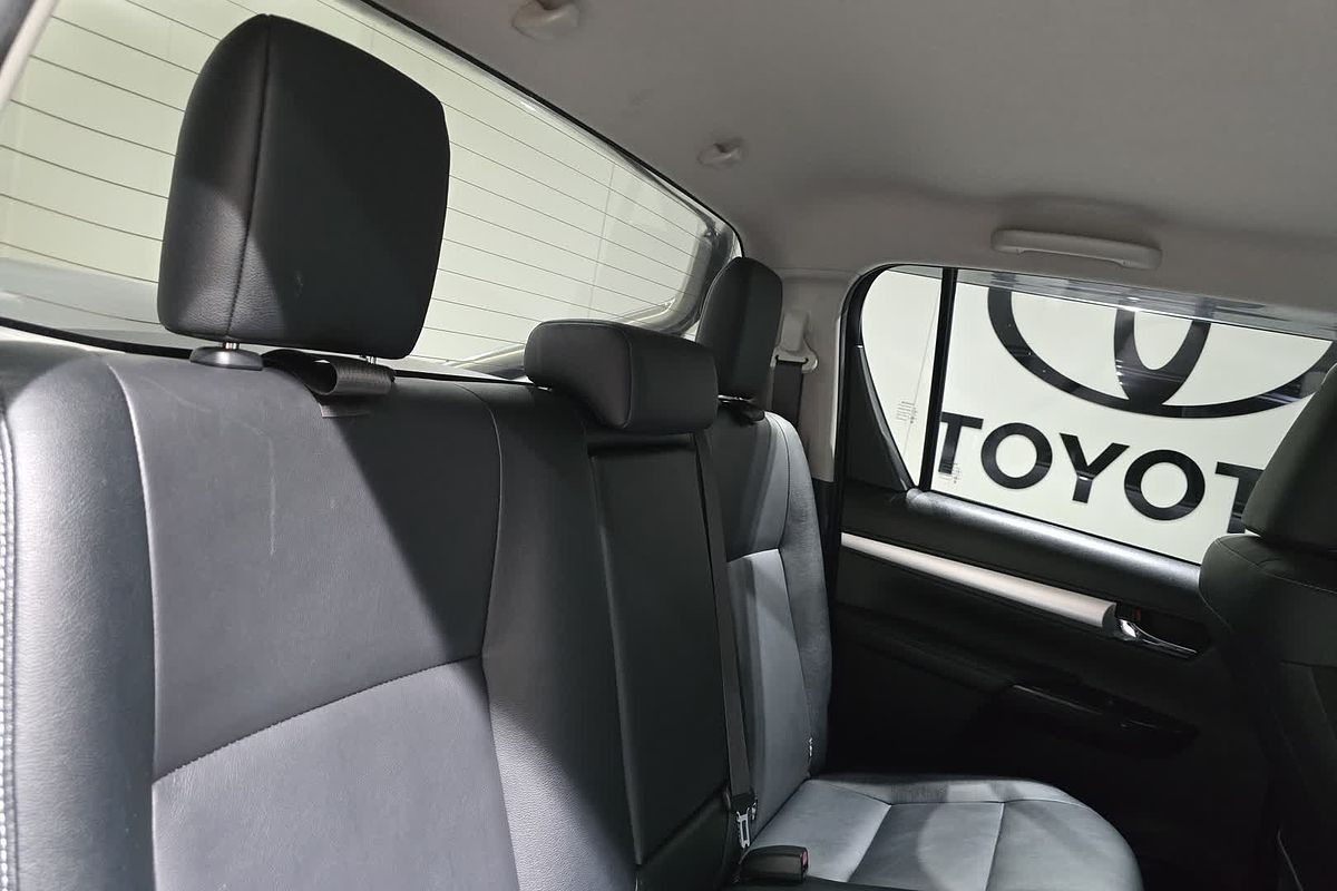 2021 Toyota Hilux SR5 GUN126R 4X4