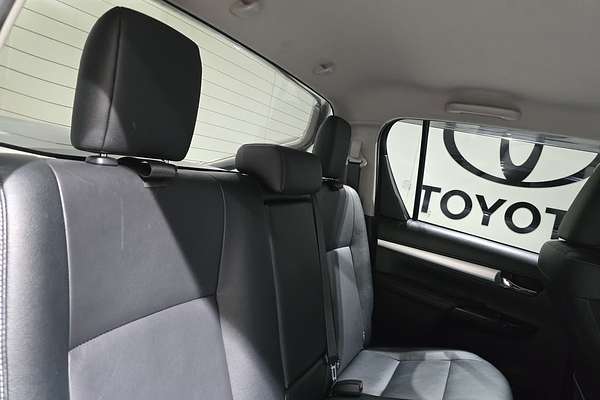 2021 Toyota Hilux SR5 GUN126R 4X4