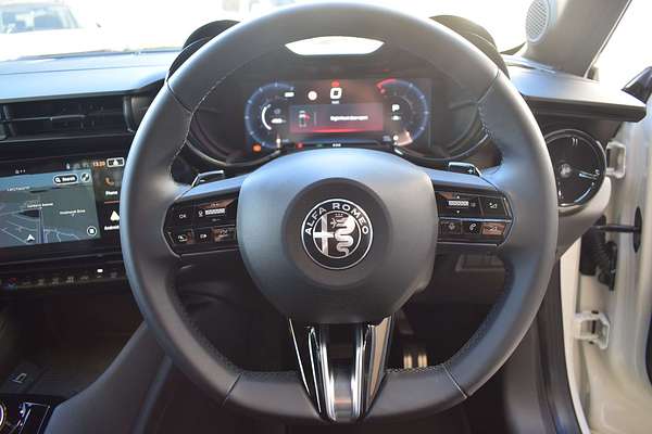 2025 Alfa Romeo JUNIOR IBRIDA (HYBRID) 966 MY25
