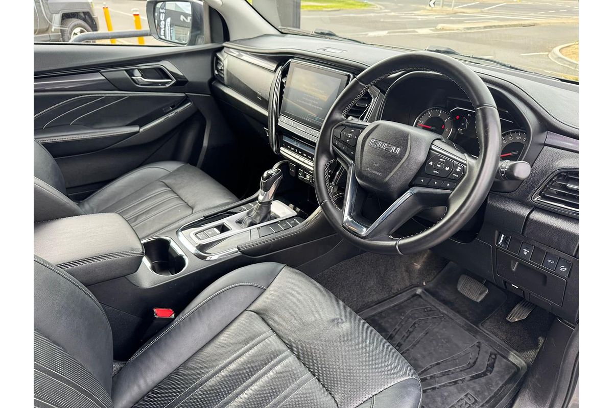 2023 Isuzu MU-X LS-T