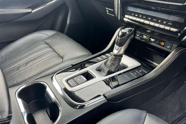 2023 Isuzu MU-X LS-T