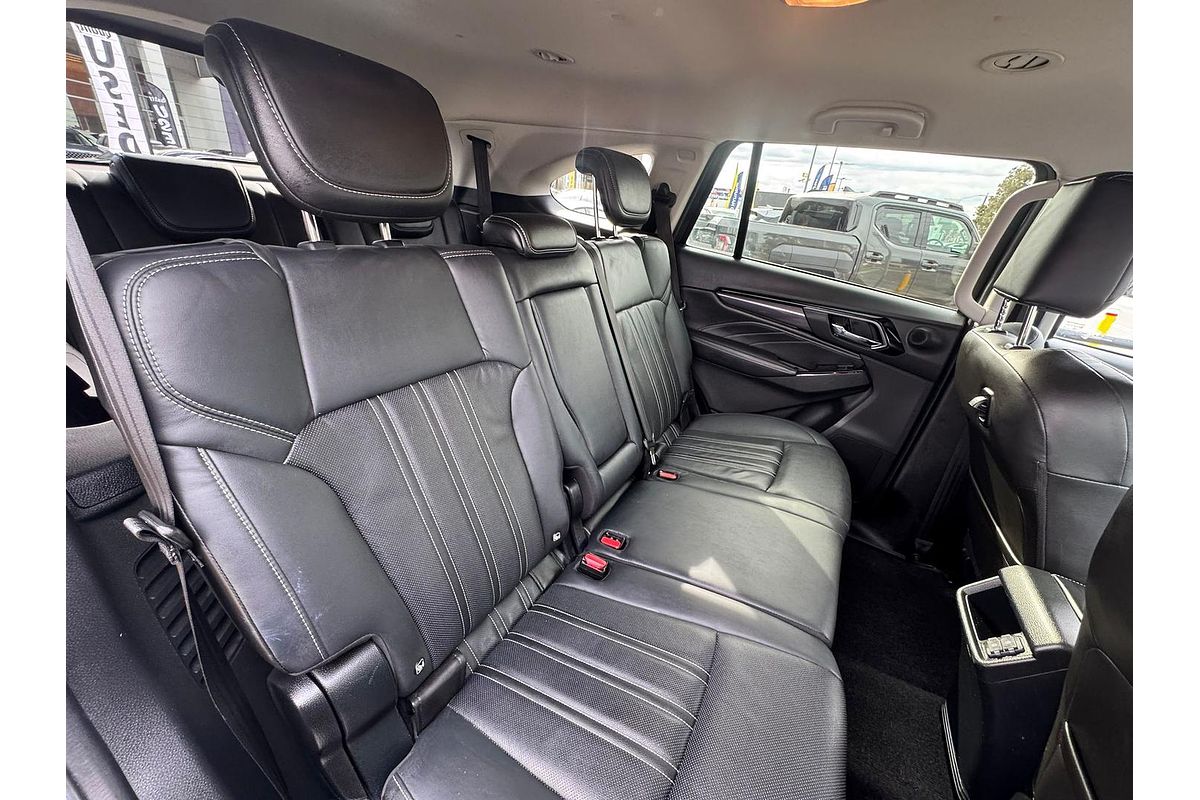 2023 Isuzu MU-X LS-T