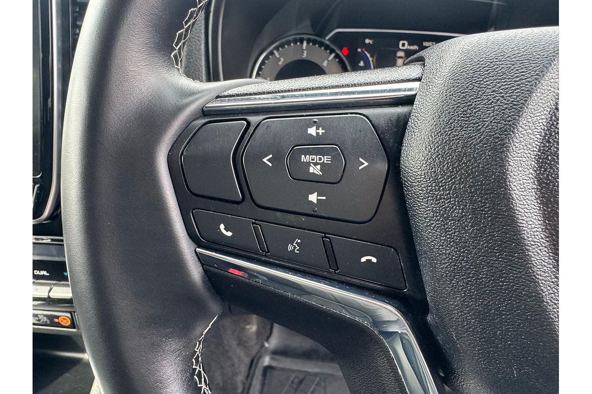 2023 Isuzu MU-X LS-T