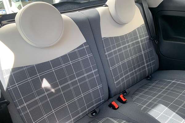 2021 Fiat 500 Lounge Series 8
