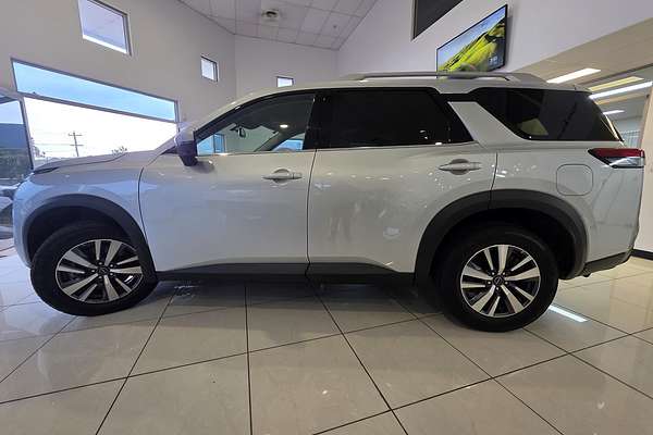 2023 Nissan Pathfinder Ti R53