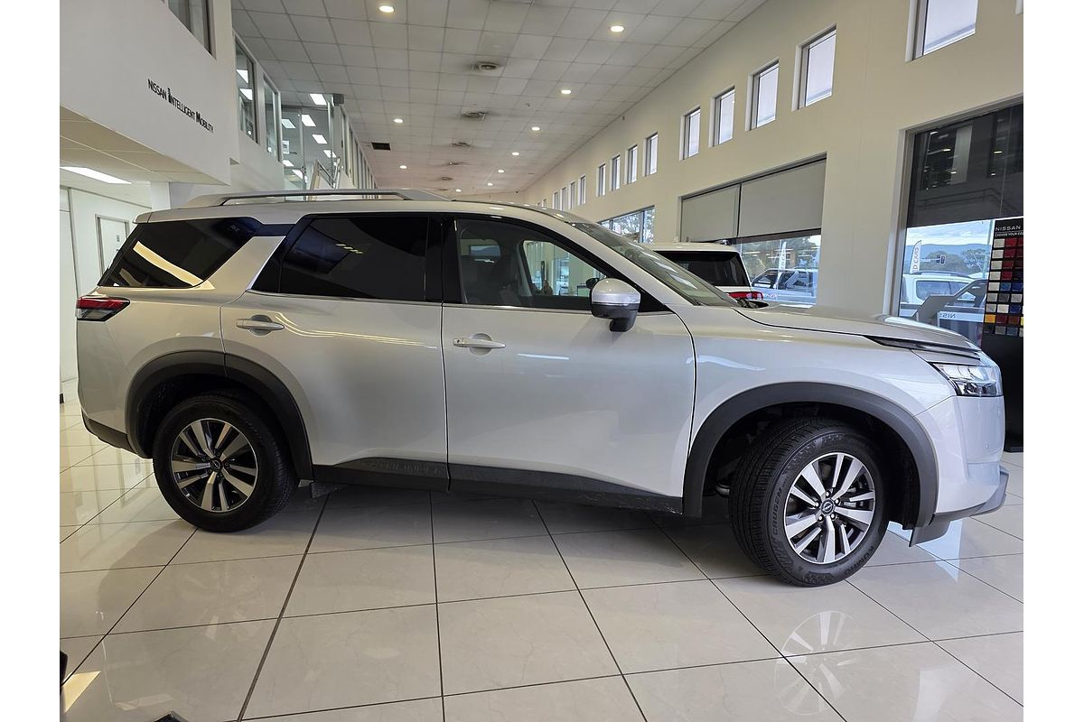 2023 Nissan Pathfinder Ti R53