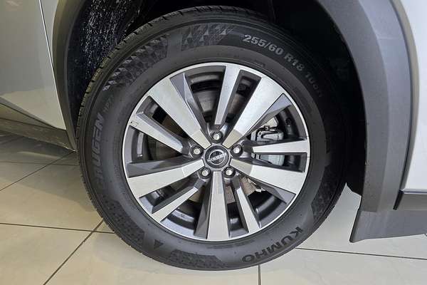 2023 Nissan Pathfinder Ti R53