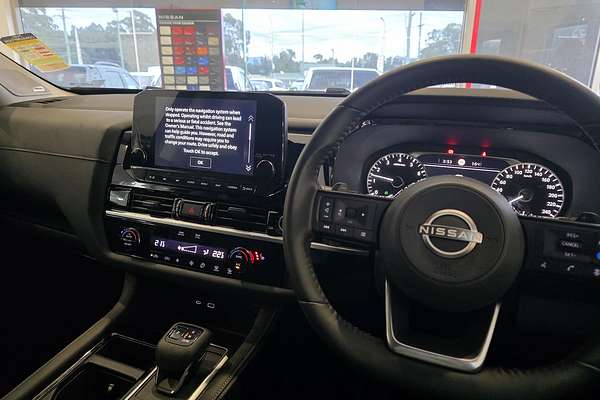2023 Nissan Pathfinder Ti R53