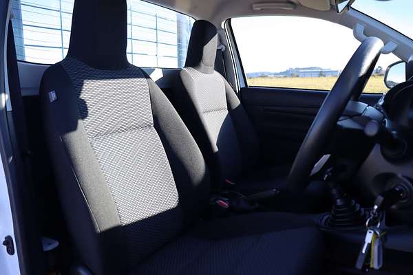 2024 Toyota Hilux Workmate TGN121R Rear Wheel Drive