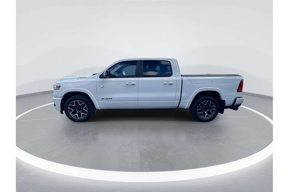 2025 RAM 1500 Laramie Sport Hurricane SO RamBox DT 4X4 SWB