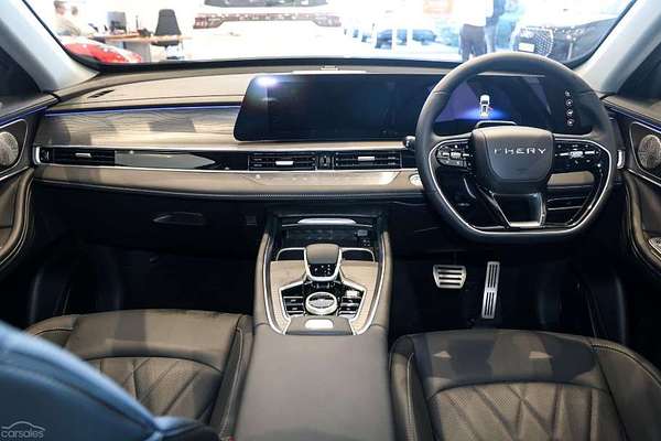 2025 Chery Tiggo 8 Pro Max Urban