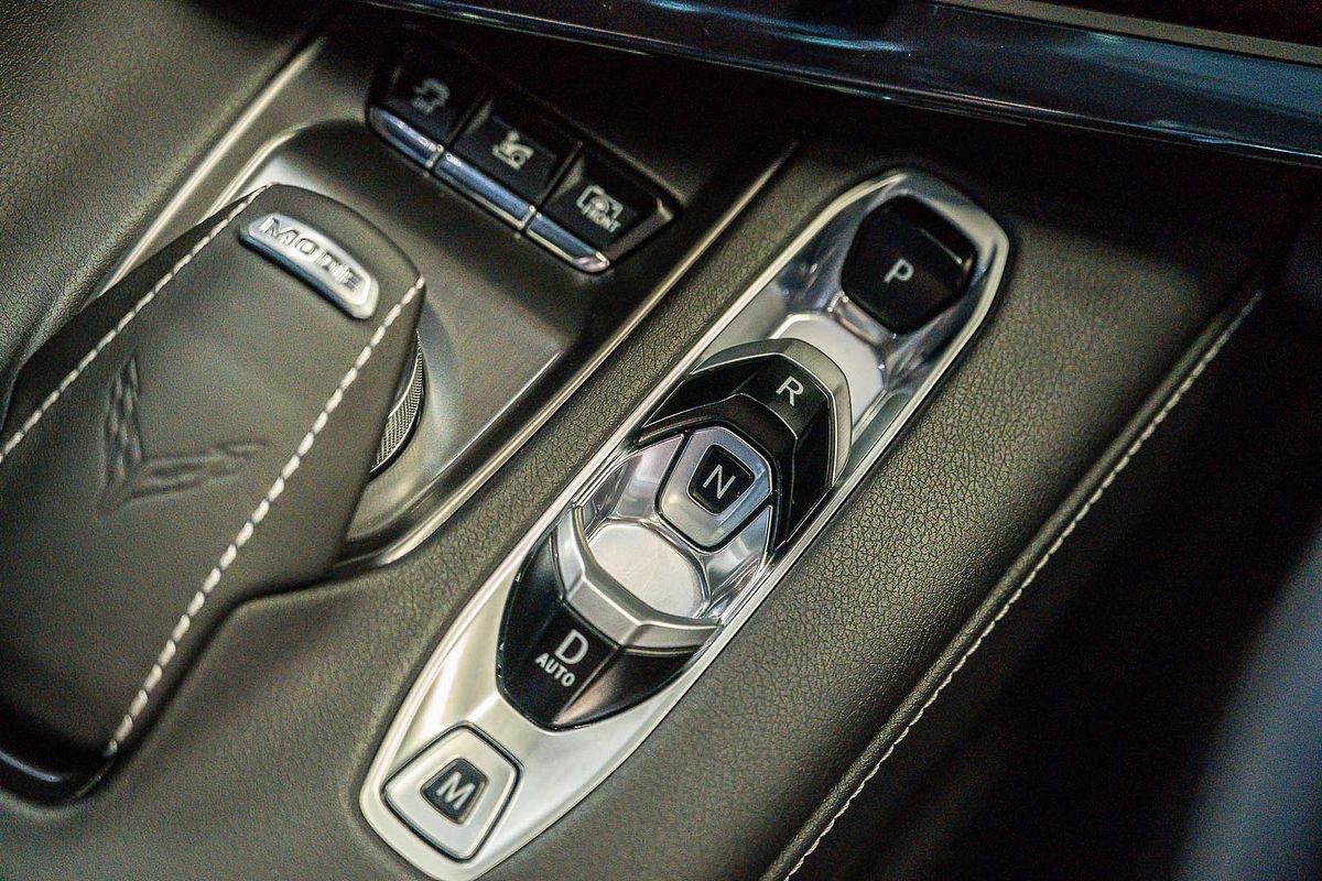 2024 Chevrolet Corvette Stingray 2LT C8