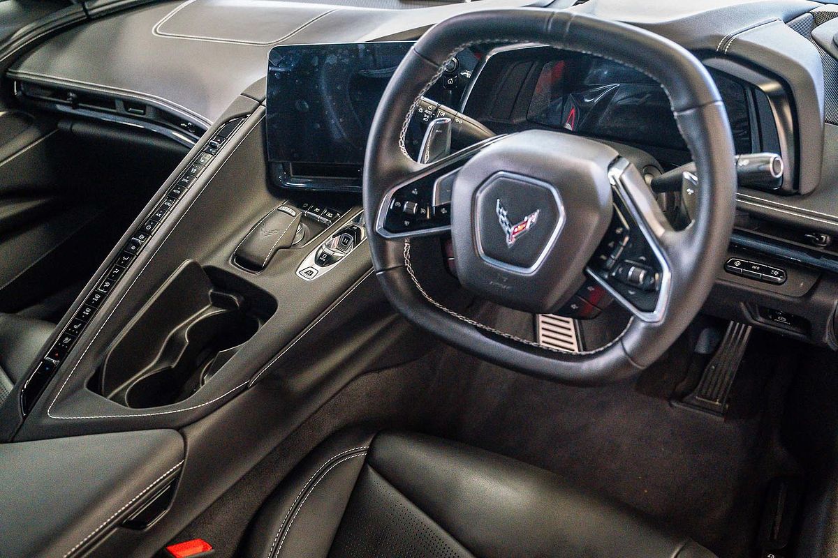 2024 Chevrolet Corvette Stingray 2LT C8