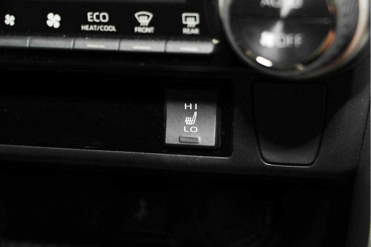 2021 Toyota RAV4 Cruiser AXAH52R
