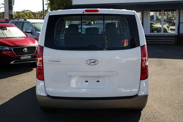 2015 Hyundai iMax TQ-W