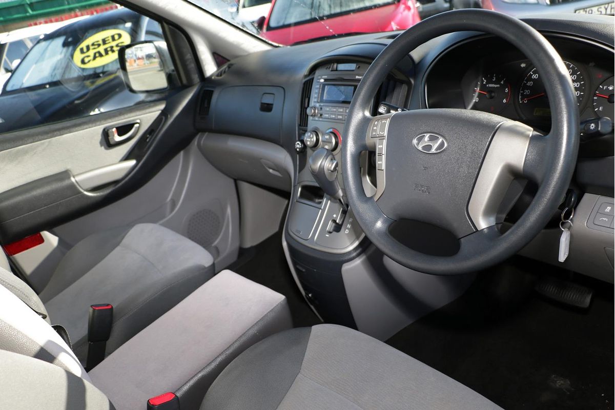 2015 Hyundai iMax TQ-W