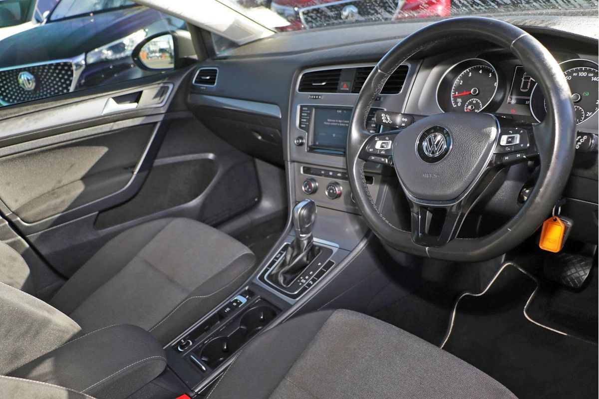 2016 Volkswagen Golf 92TSI Trendline 7