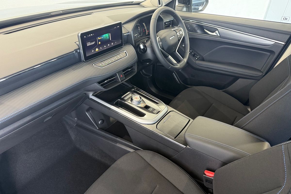 2025 GWM Haval Jolion Premium Hybrid A02