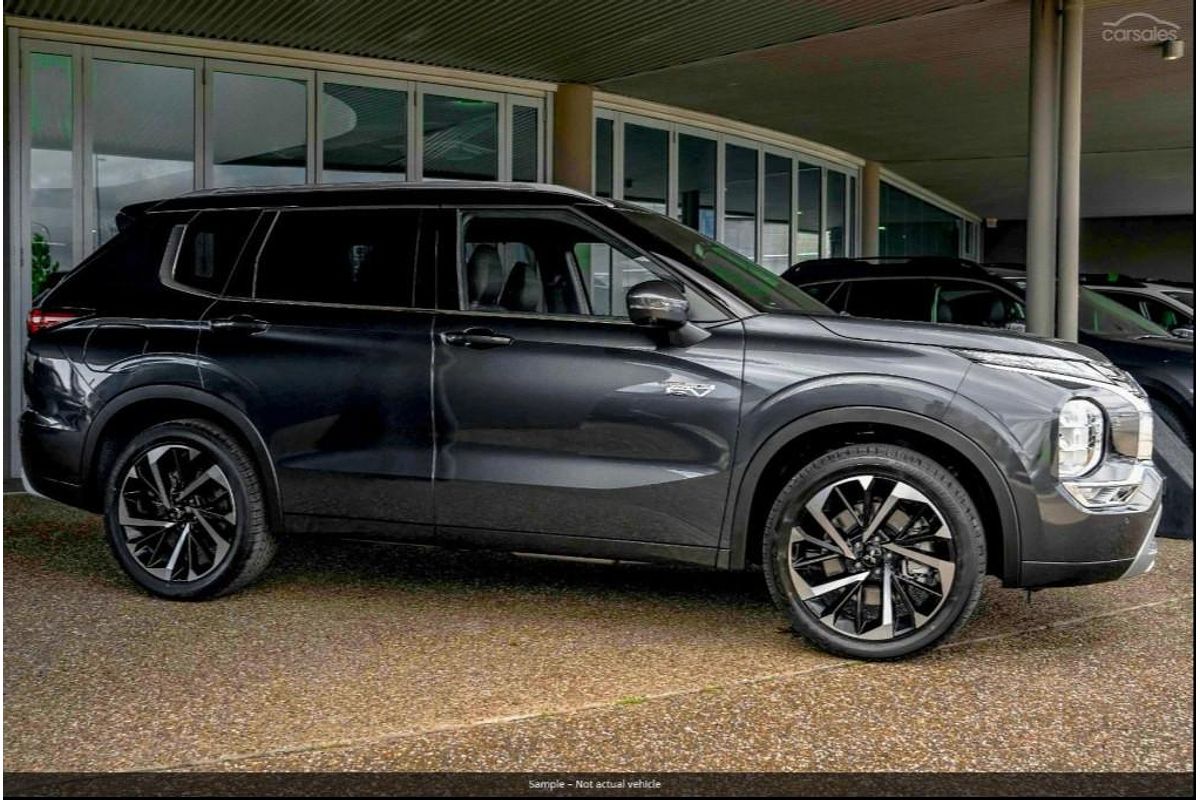 2024 Mitsubishi Outlander PHEV Exceed Tourer ZM