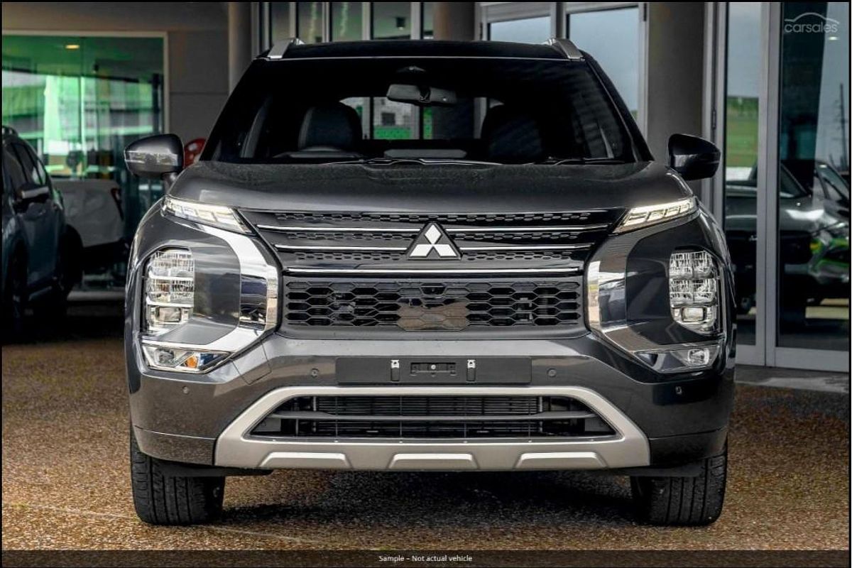 2024 Mitsubishi Outlander PHEV Exceed Tourer ZM